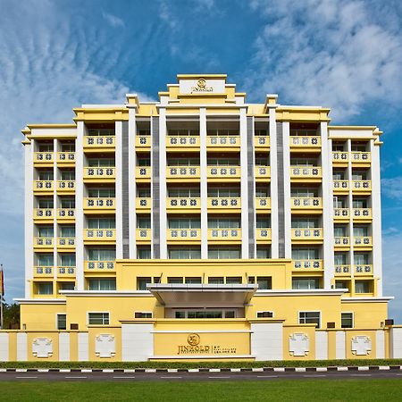 Jinhold Apartment Hotel Bintulu Exterior photo
